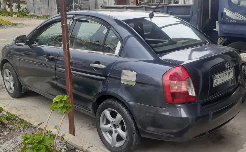 هيونداي أكسنت 2011