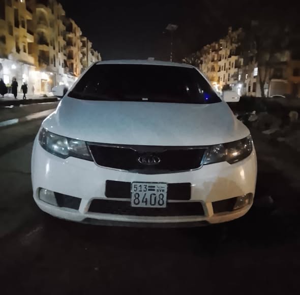 كيا فورتي 2011 - صورة 3