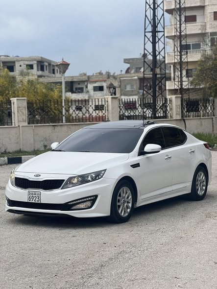 كيا K5 2011 - صورة 3