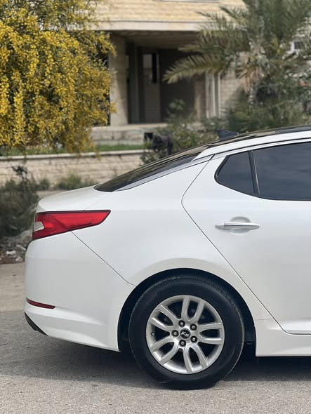 كيا K5 2011 - صورة 4