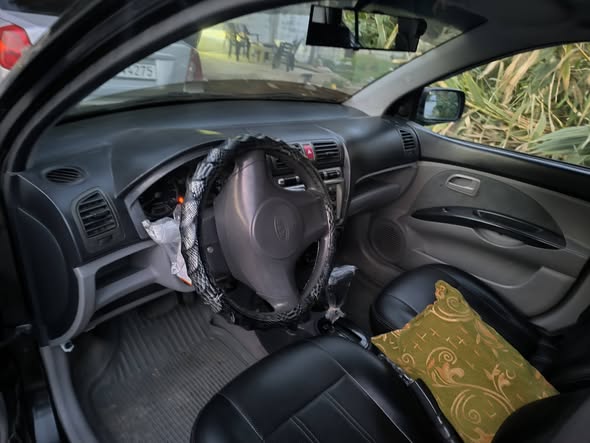 كيا مورنينك 2007 - صورة 2