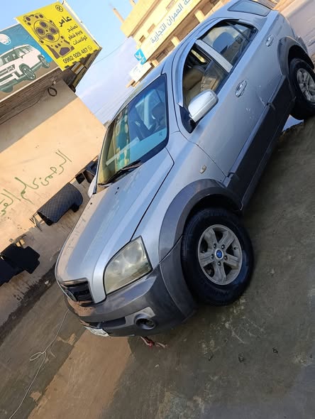 كيا سيرنتو 2002 - صورة 4