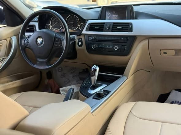 bmw 320 2013 - صورة 5