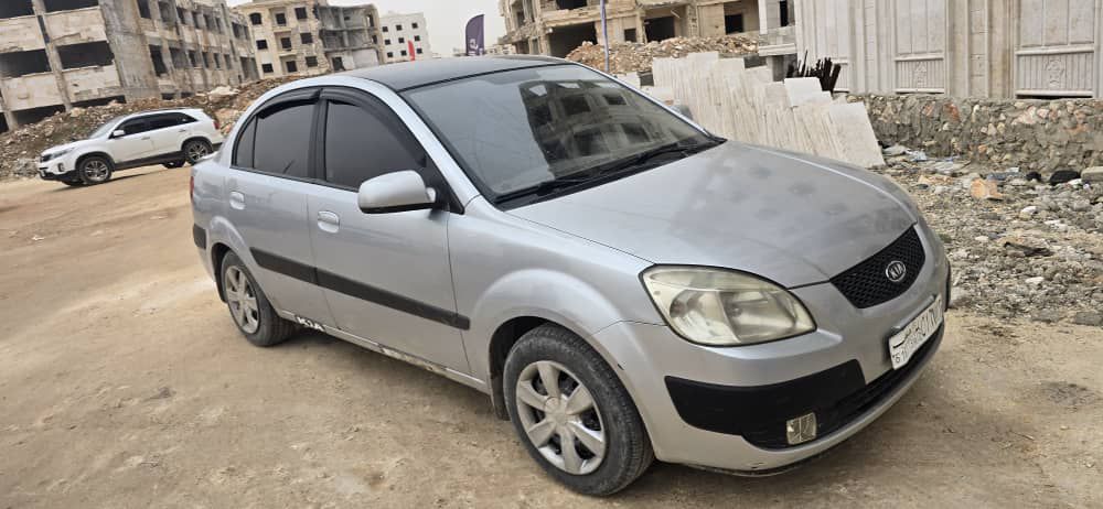 كيا ريو 2007
