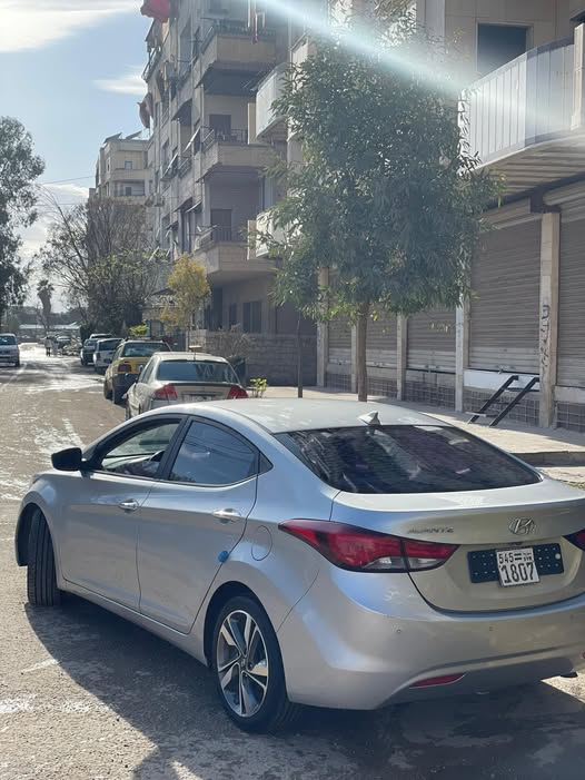 هيونداي افانتي 2013