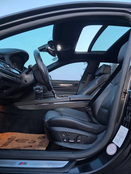 بي إم دبليو 740l 2010 - صورة 5