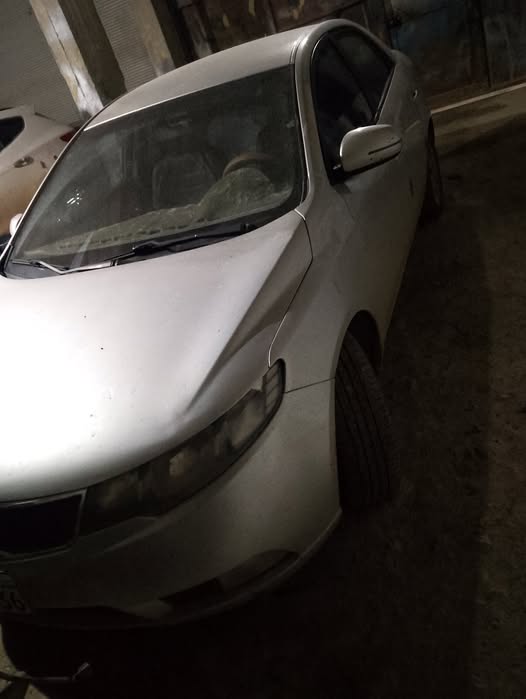 كيا فورتي 2010