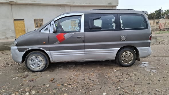 هيونداي H100 2002 - صورة 4