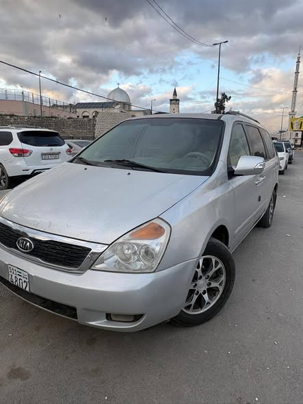 كيا كرنفال 2014 - صورة 3