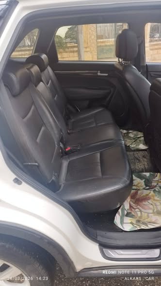 كيا سورينتو 2010 - صورة 5