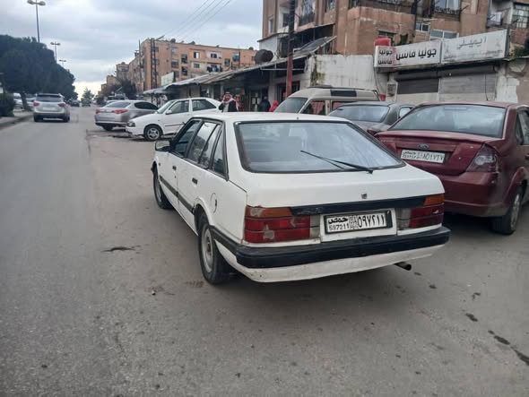 مازدا ٦٢٦ 1986 - صورة 5