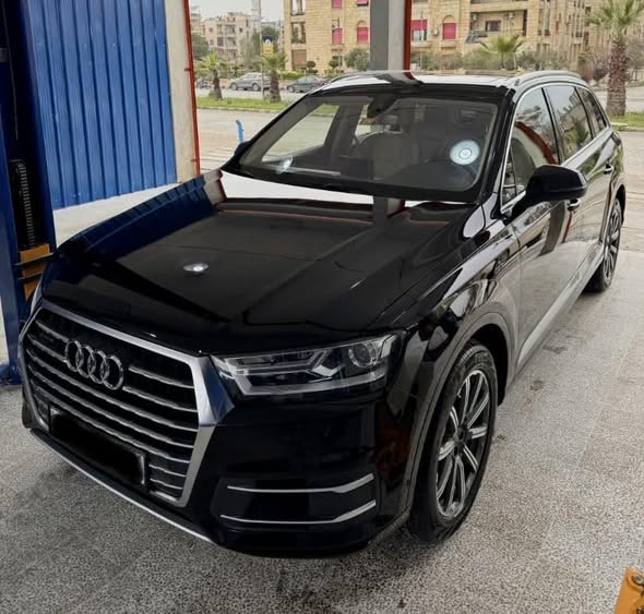 أودي Q7 2017 - صورة 1