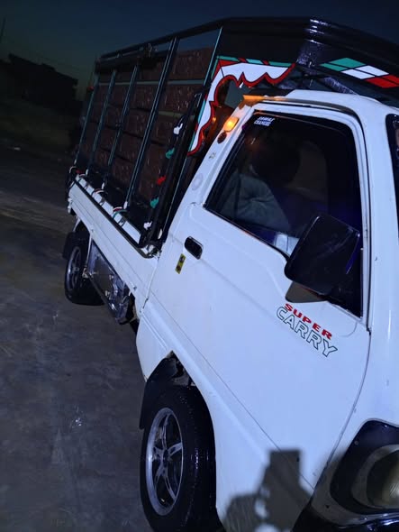 سوزوكي سوبر كاري 2010 - صورة 3