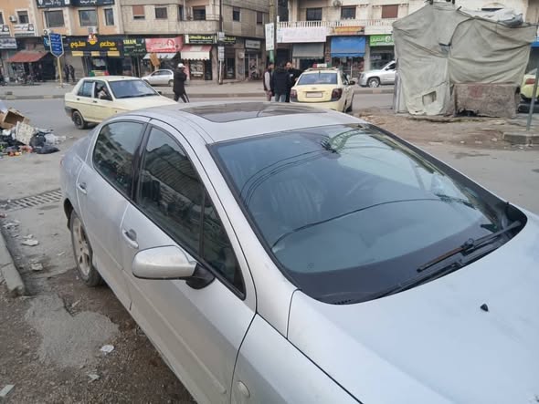 بيجو ٤٠٧ 2009 - صورة 1