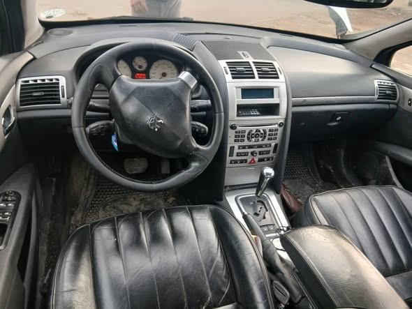 بيجو ٤٠٧ 2009 - صورة 4