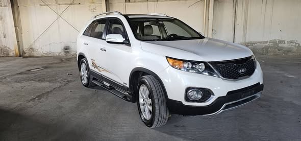 كيا سورنتو 2013 - صورة 1