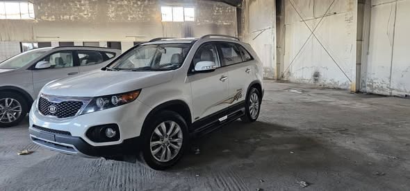 كيا سورنتو 2013 - صورة 2