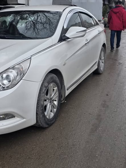 هيونداي سوناتا 2011 - صورة 3