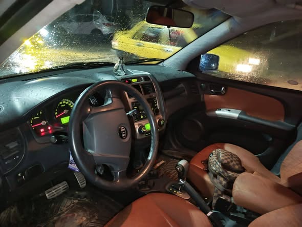 كيا سبورتاج 2006 - صورة 1