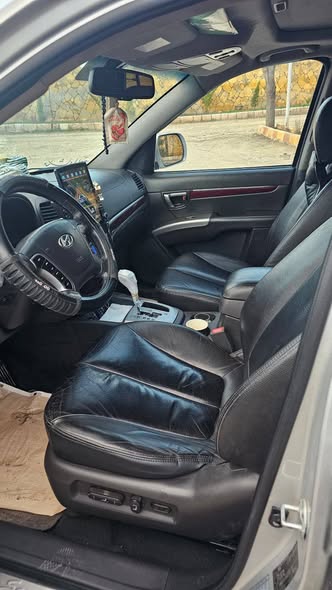 هيونداي سانتافي 2010 - صورة 3