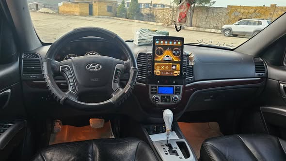 هيونداي سانتافي 2010 - صورة 4