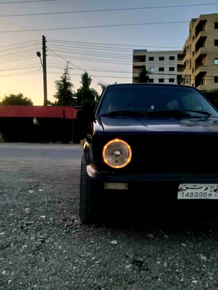 فولكس واجن جولف 1976 - صورة 2