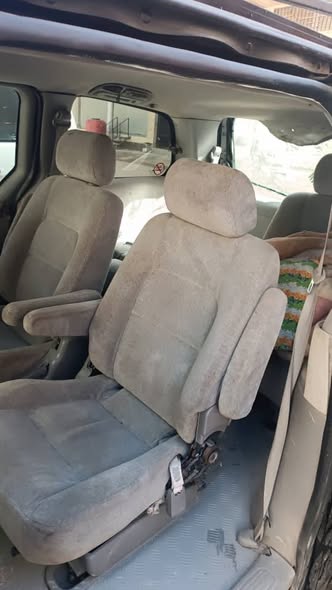 كيا كرنفال 2006 - صورة 1