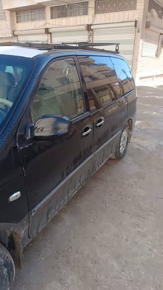 كيا كرنفال 2006 - صورة 3