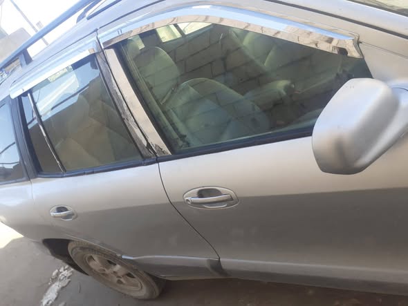 هيونداي سنتافي 2005 - صورة 2