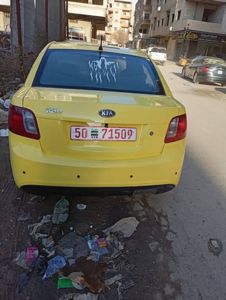 كيا ريو 2011 - صورة 4