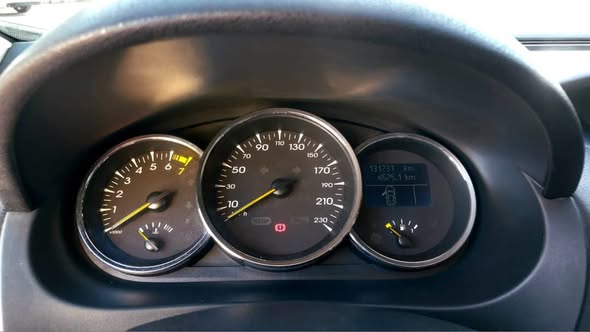 رينو ميغان 2010 - صورة 5