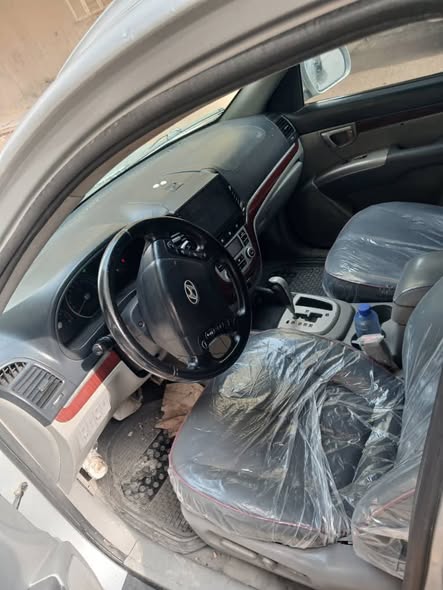 هيونداي سنتافيه 2009 - صورة 3