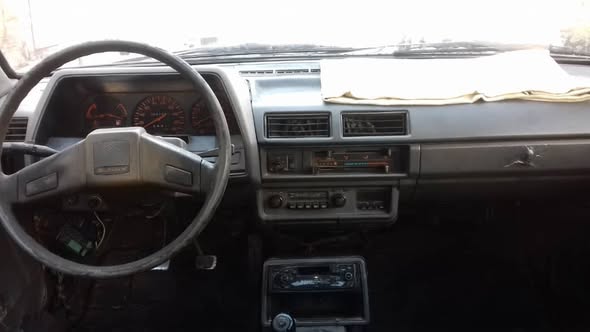 نيسان صني 1983 - صورة 3