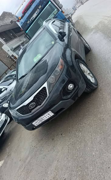 كيا سيرنتو 2011 - صورة 1