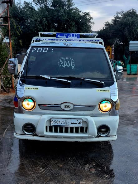 هونداي H100 2002 - صورة 3