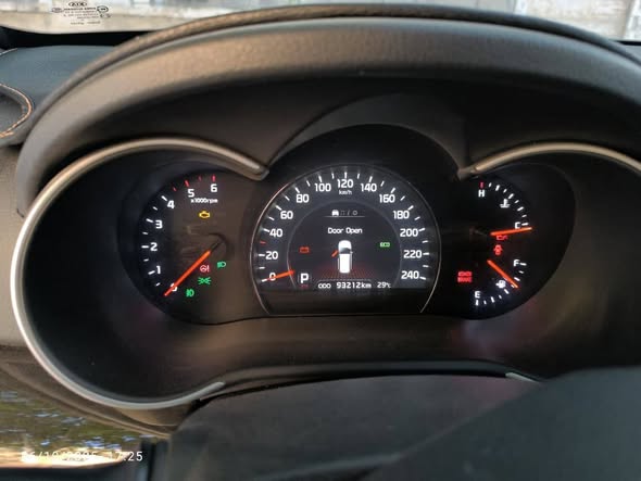 كيا سورينتو 2014 - صورة 2