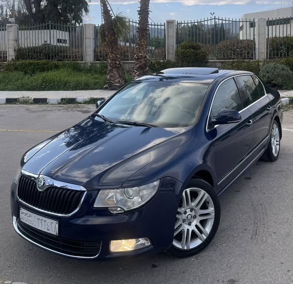 سكودا سوبيرب 2011 - صورة 2