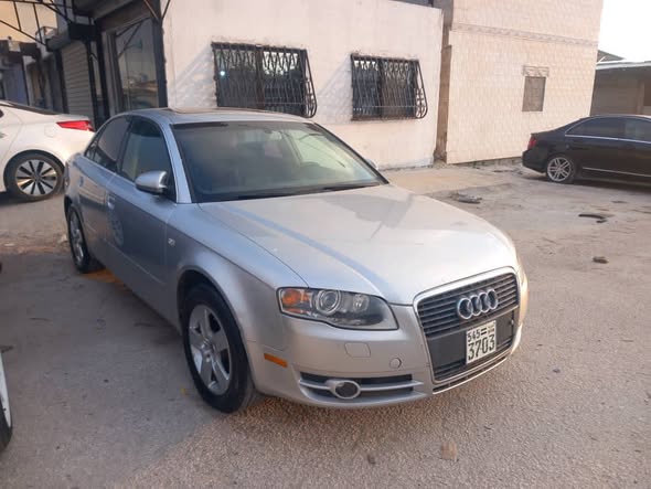 أودي A4 2008 - صورة 1