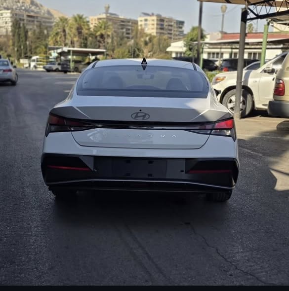 هيونداي النترا 2025 - صورة 2