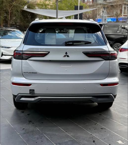ميتسوبيشي Out Lander 2026 - صورة 2