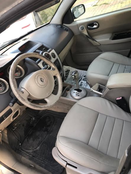 رينو ميغان 2005 - صورة 2