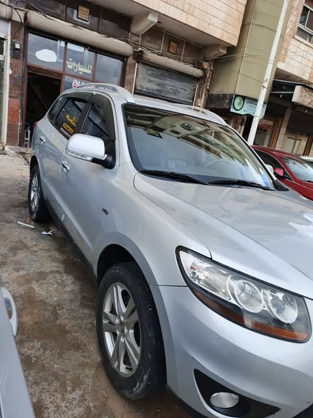 هيونداي سنتافيه 2010 - صورة 3