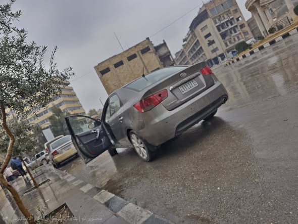 كيا فورتي 2011 - صورة 2