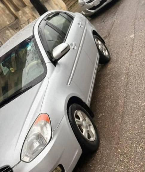 هيونداي فيرنا 2011 - صورة 2