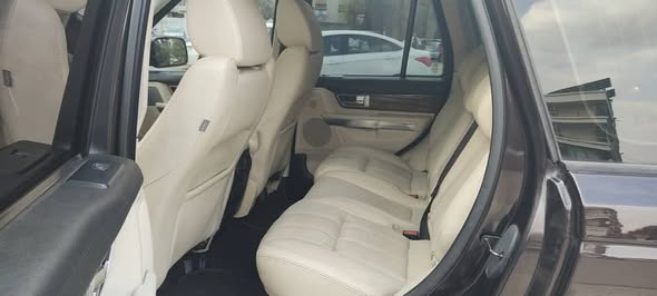 لاند روفر رينج روفر 2012 - صورة 3