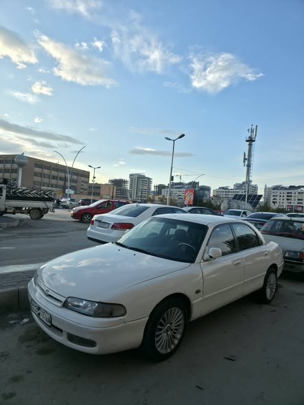 مازدا 626 1996 - صورة 3