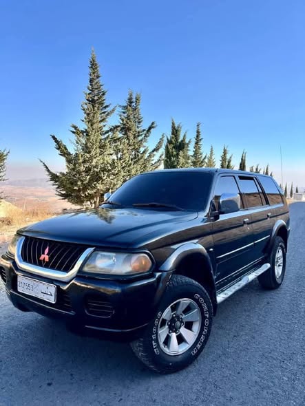 مستوبيشي باجيرو 2005 - صورة 1