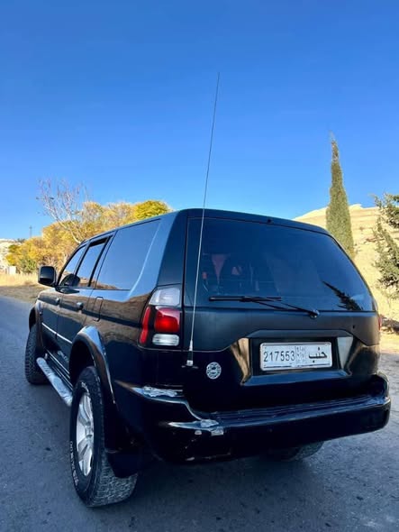 مستوبيشي باجيرو 2005 - صورة 2