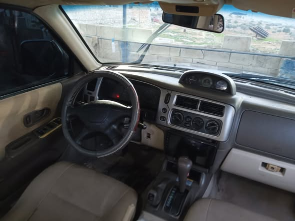 مستوبيشي باجيرو 2005 - صورة 3