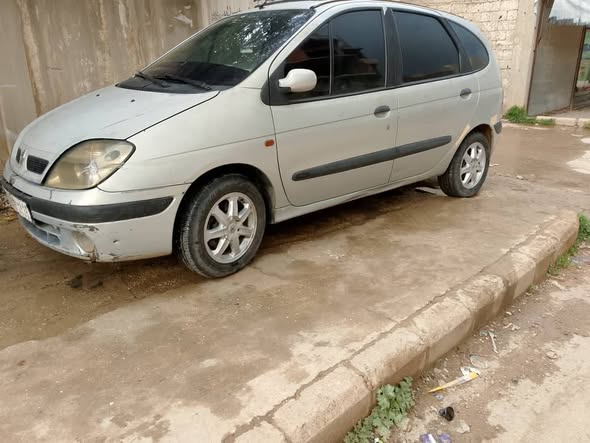 رينو null 2002 - صورة 3